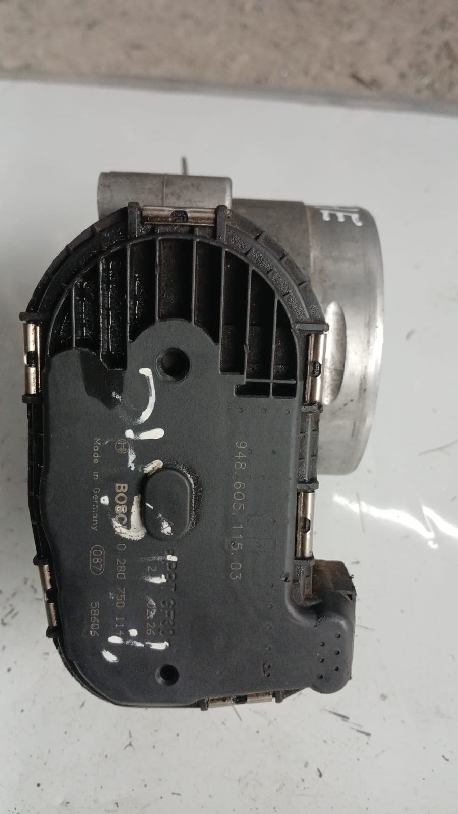 Cuerpo de aceleración Porsche Cayenne