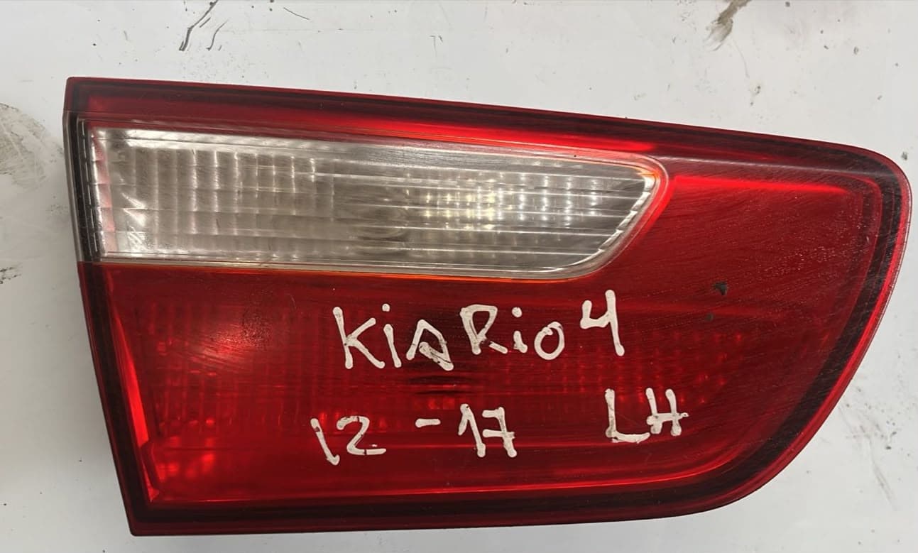 Foco trasero izquierdo Kia rio 4 12/17