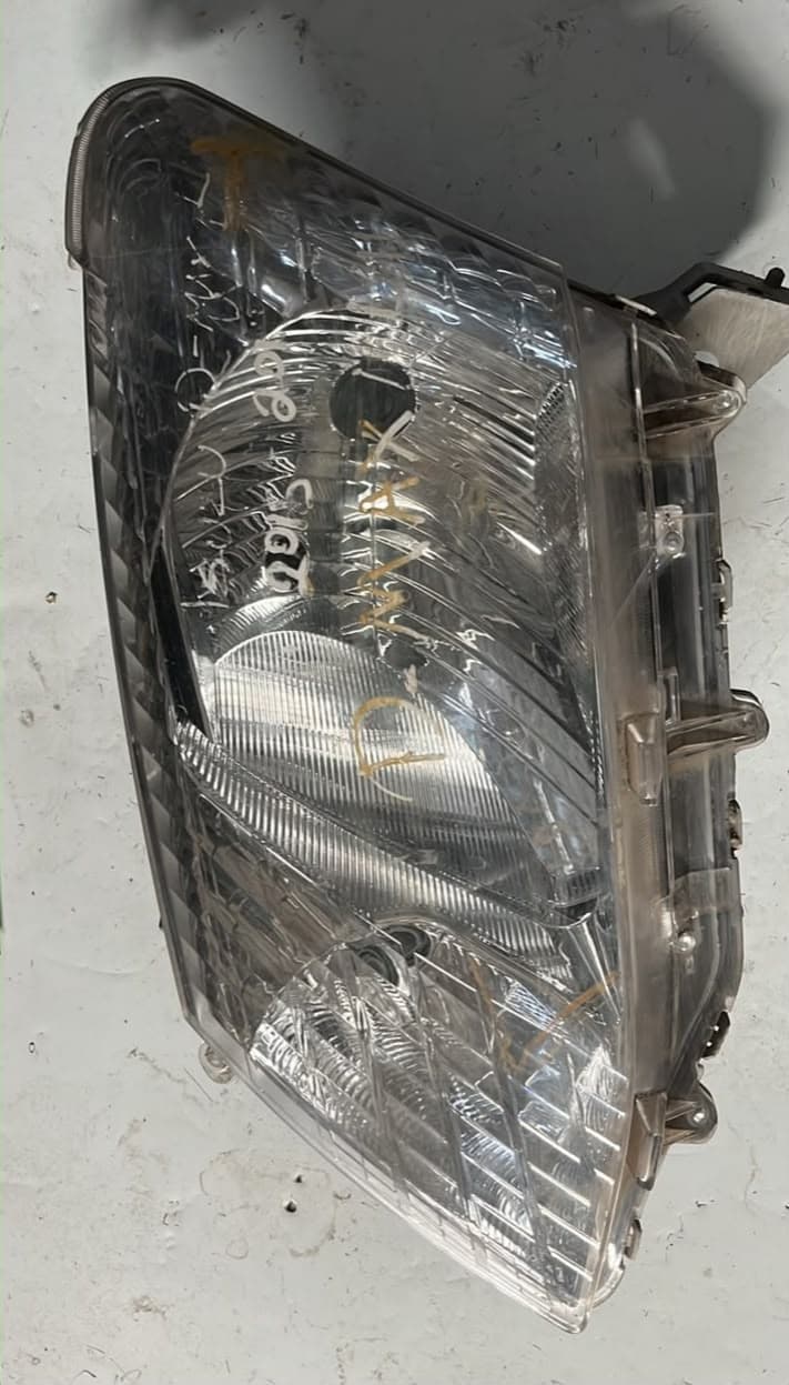 Óptico izquierdo Chevrolet Dmax