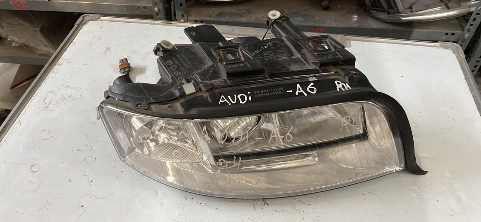 Óptico derecho Audi A6