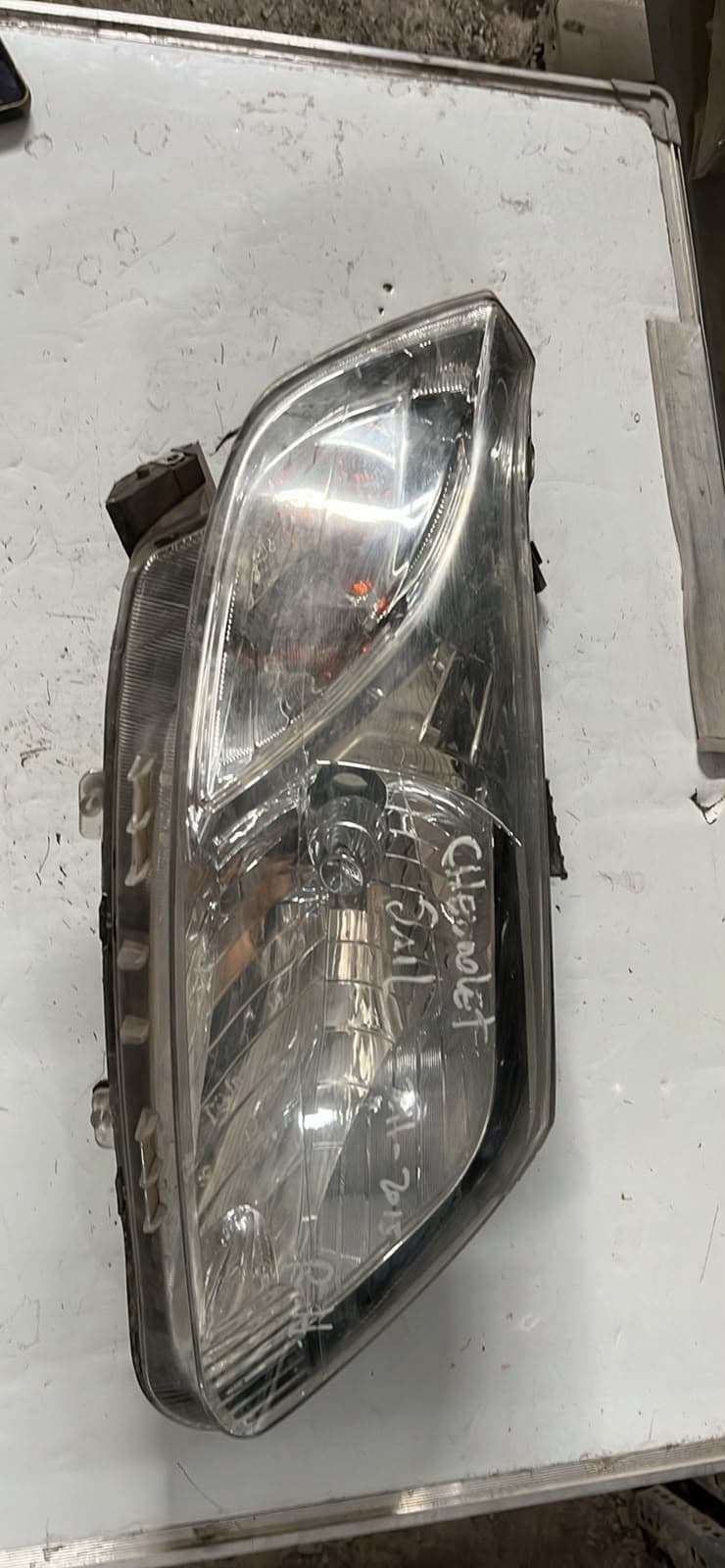 Óptico derecho Chevrolet Sail 11/15