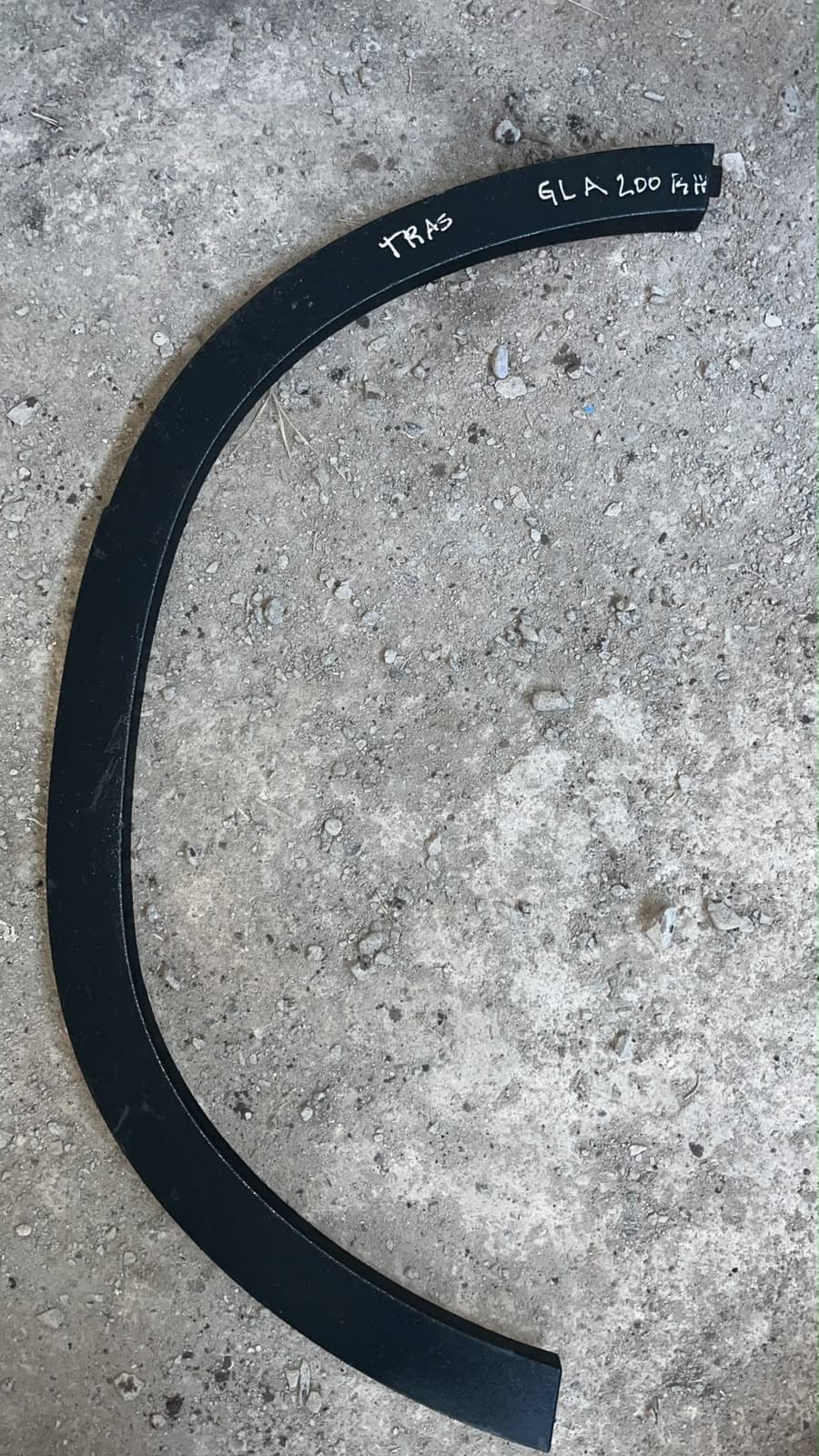 Moldura trasera derecha Mercedes Benz Gla200