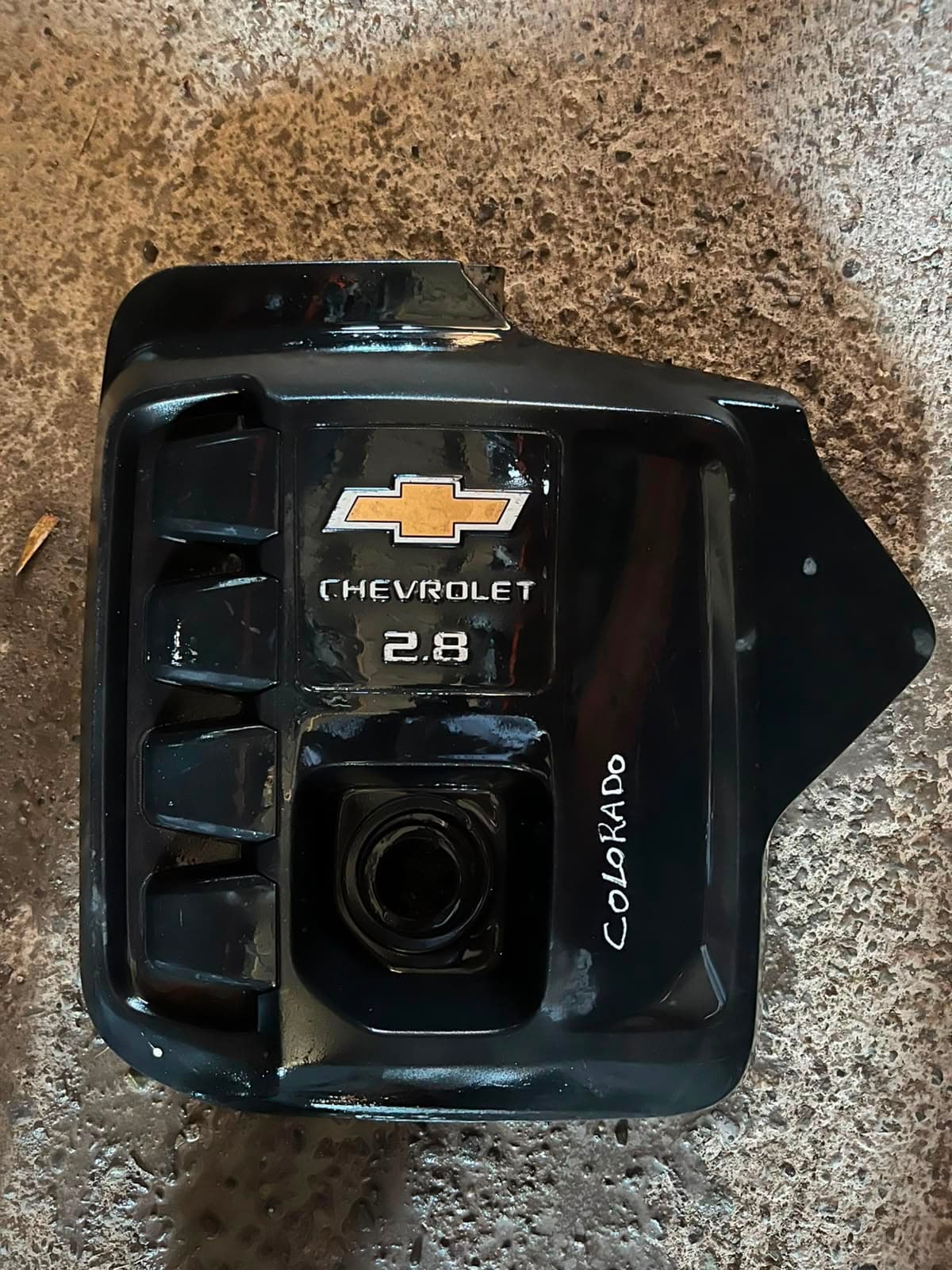 Tapa de motor Chevrolet Colorado