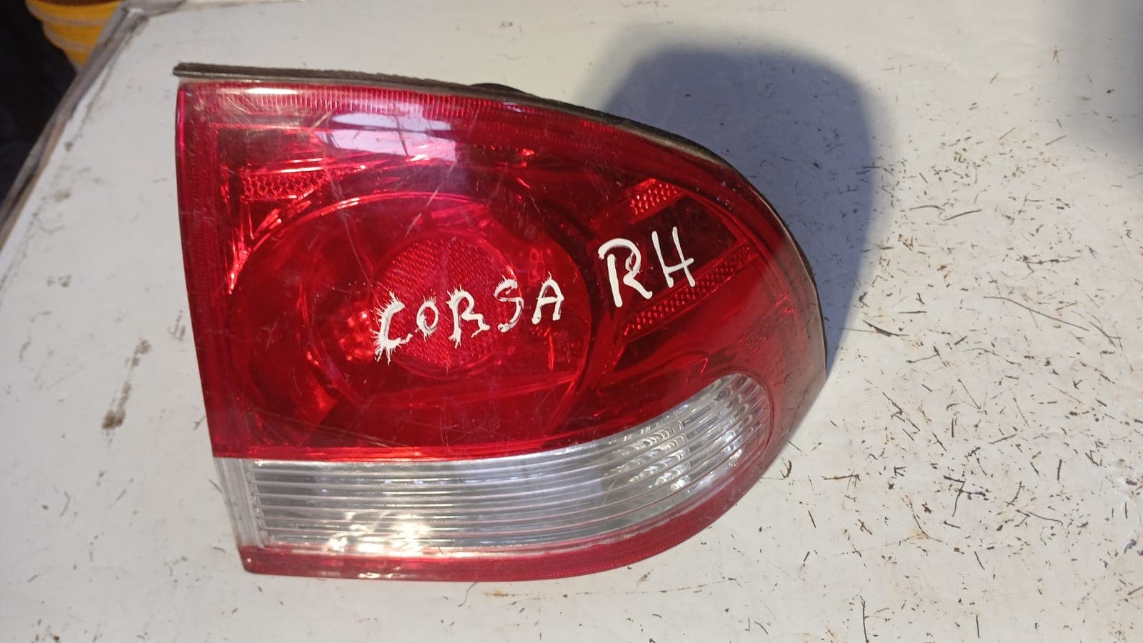 Foco trasero derecho chevrolet corsa