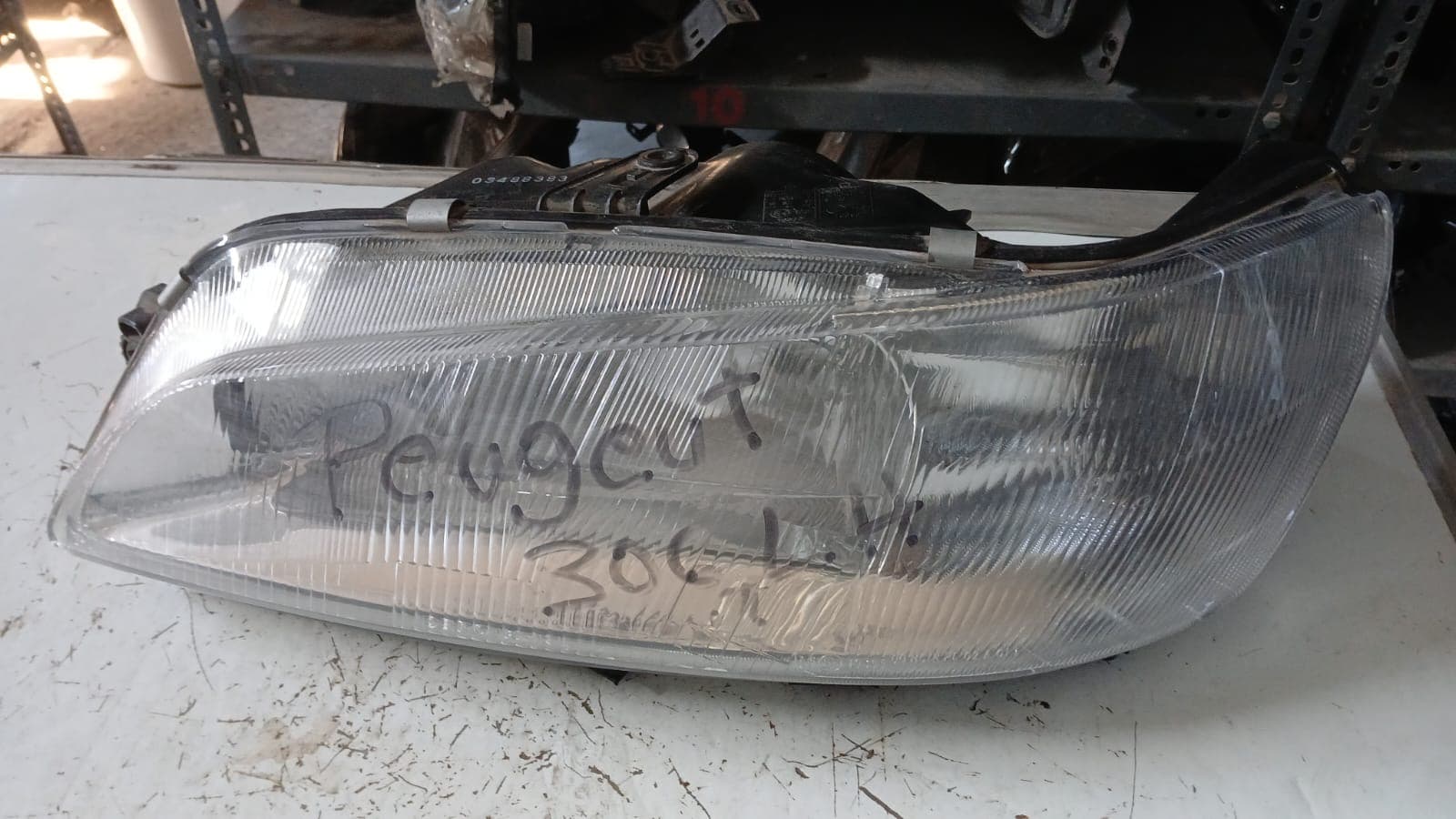 Óptico izquierdo Peugeot 306