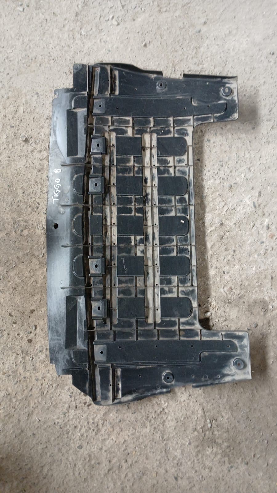Cubre carter Chery Tiggo 8