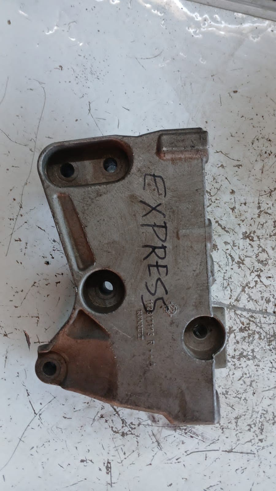 Soporte de Motor Renault Express