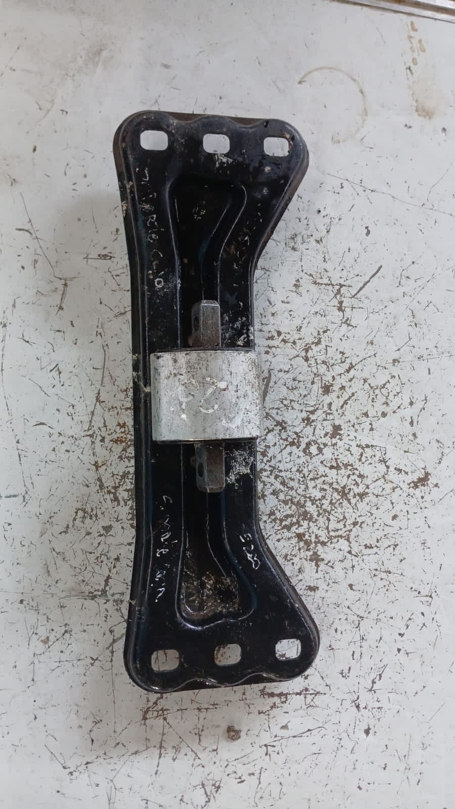 Soporte de Motor Mitsubishi L200