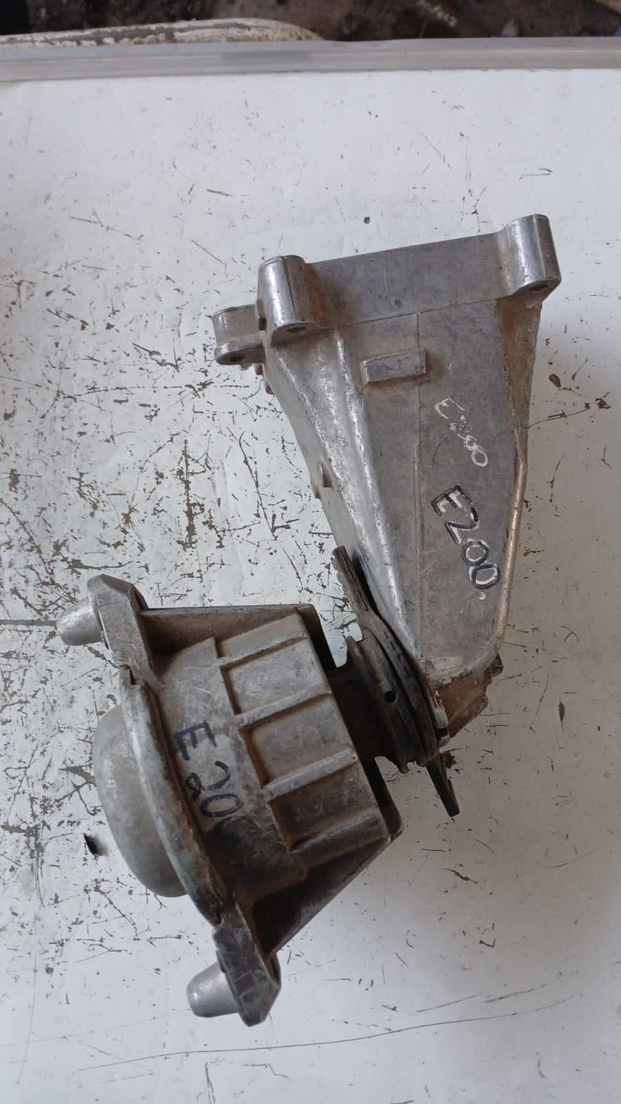 Soporte de Motor MercedesBenz E200