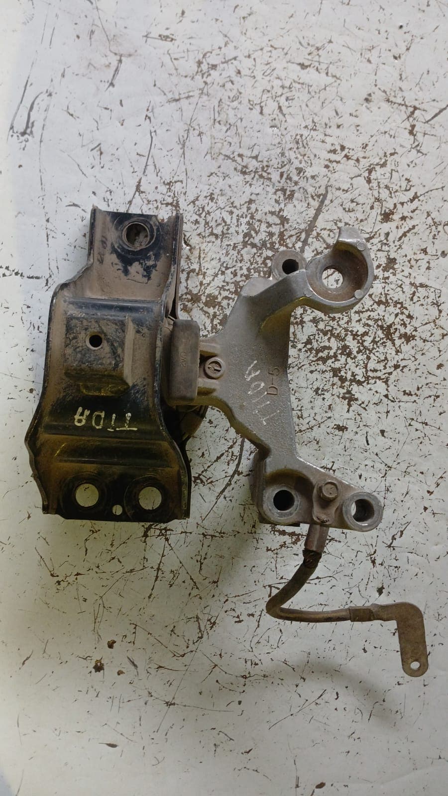 Soporte de Motor Nissan Tida
