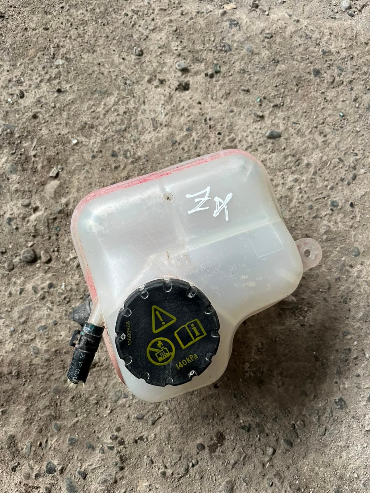 Deposito de Agua Radiador MG ZX