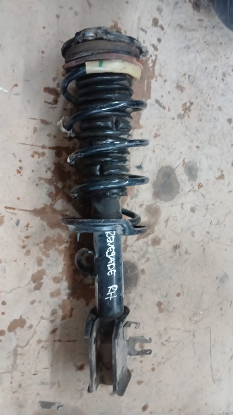 Amortiguador Derecho Jeep Renegade