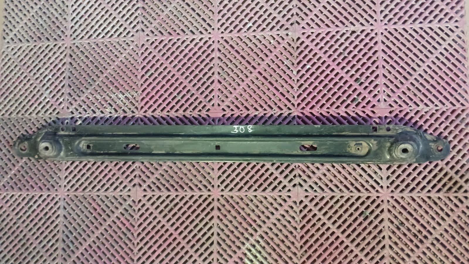 Refuerzo de Parachoque Peugeot 308