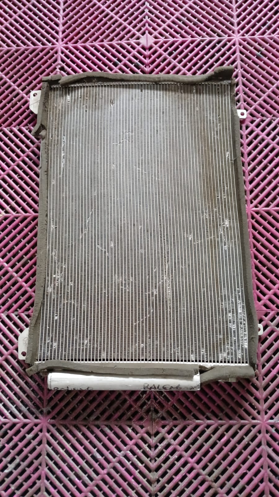 Radiador de Aire Suzuki Baleno