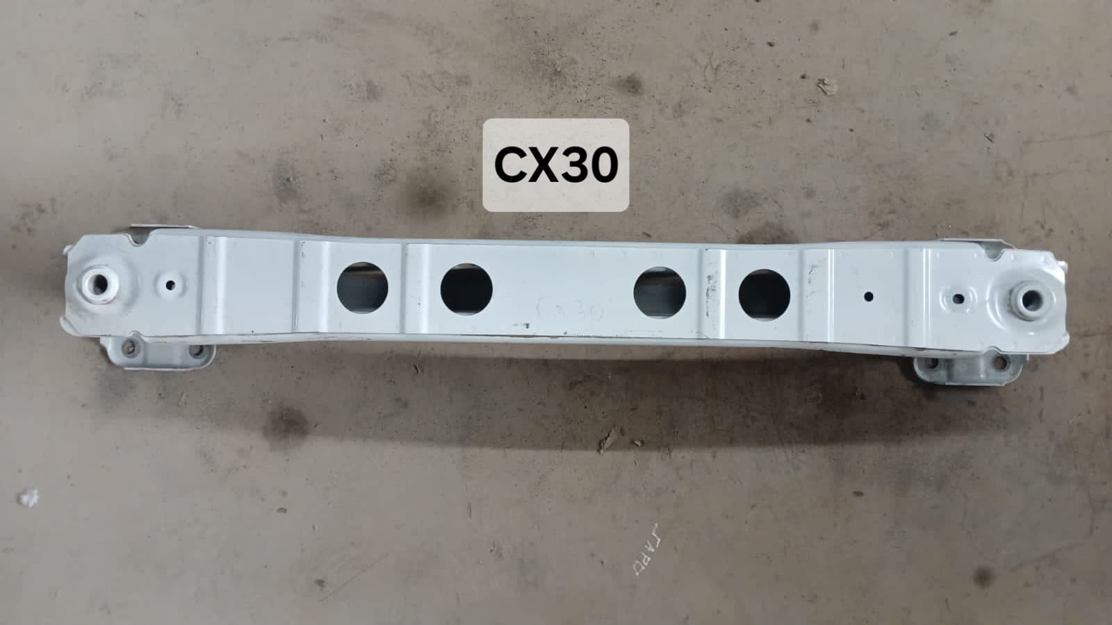 Refuerzo de Parachoque Mazda CX-30
