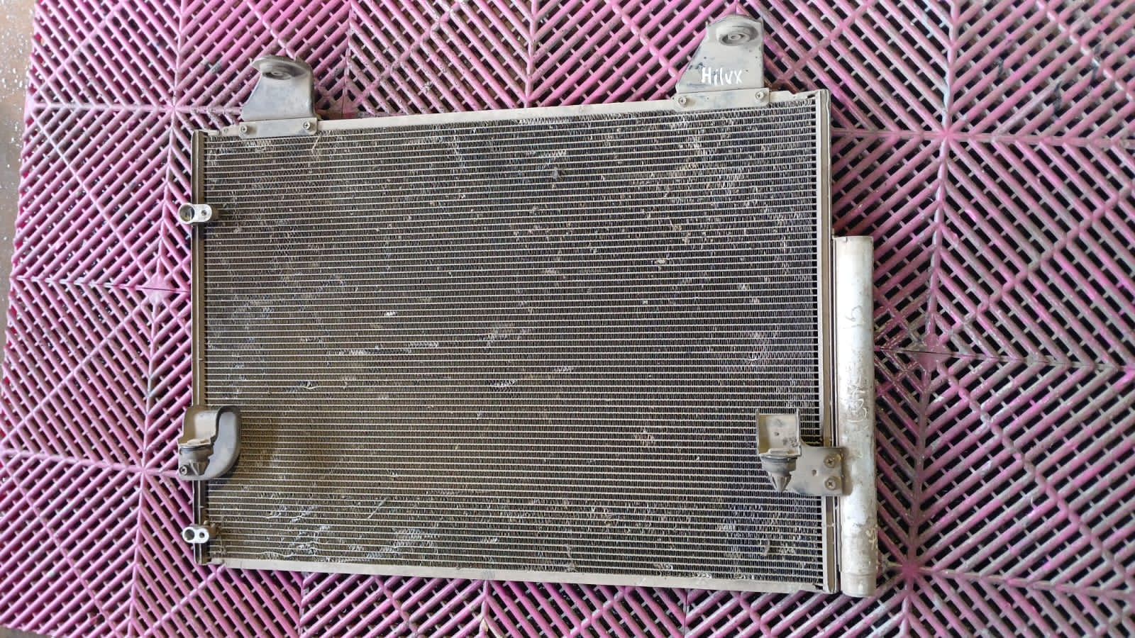 Radiador de Aire Toyota Hilux