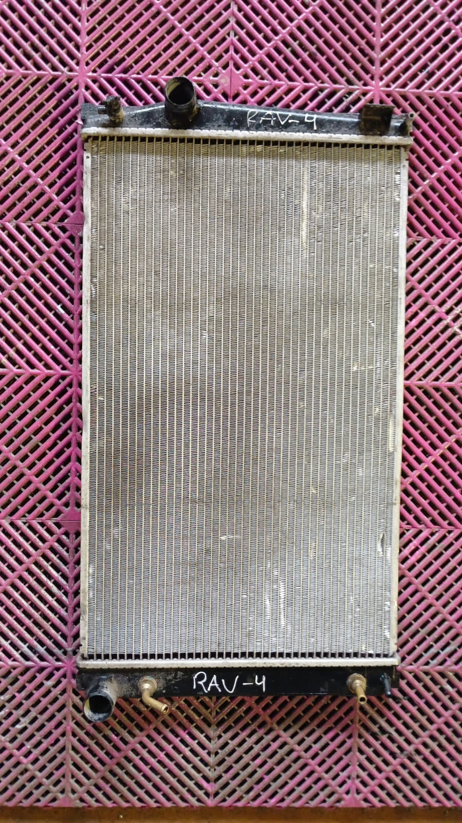 Radiador de Agua Toyota RAV4