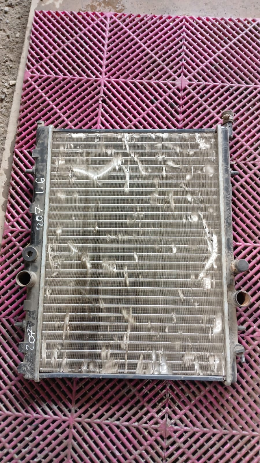 Radiador de Agua Peugeot 207 1.6