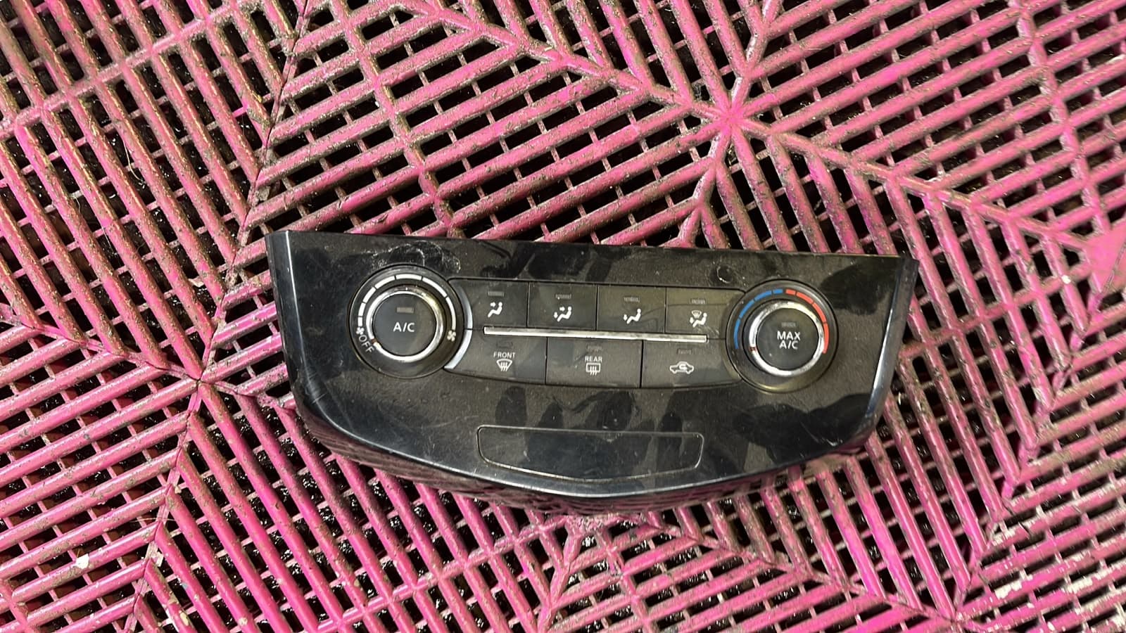 Panel de aire acondicionado Toyota Hilux