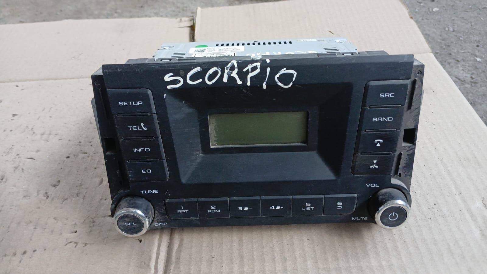 Radio Mahindra Scorpio