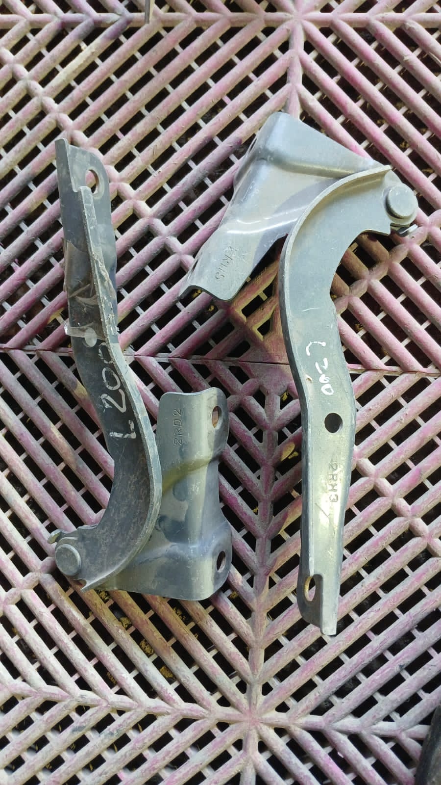 Bisagras de Capot Mitsubishi L200