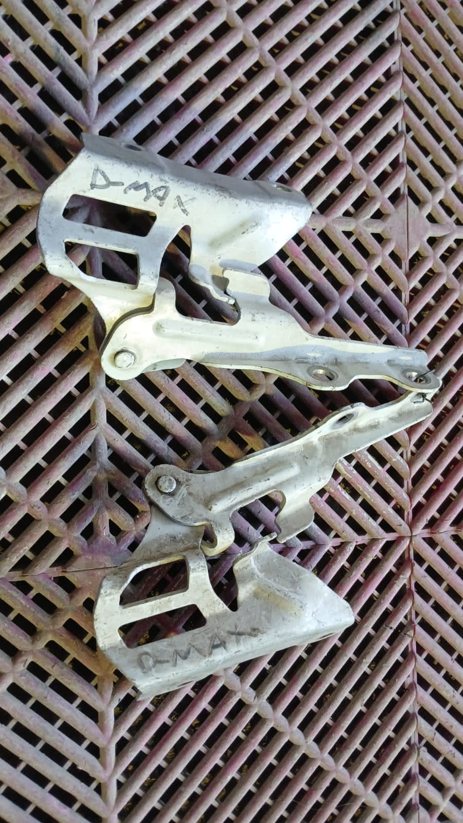 Bisagras de Capot Chevrolet D-Max